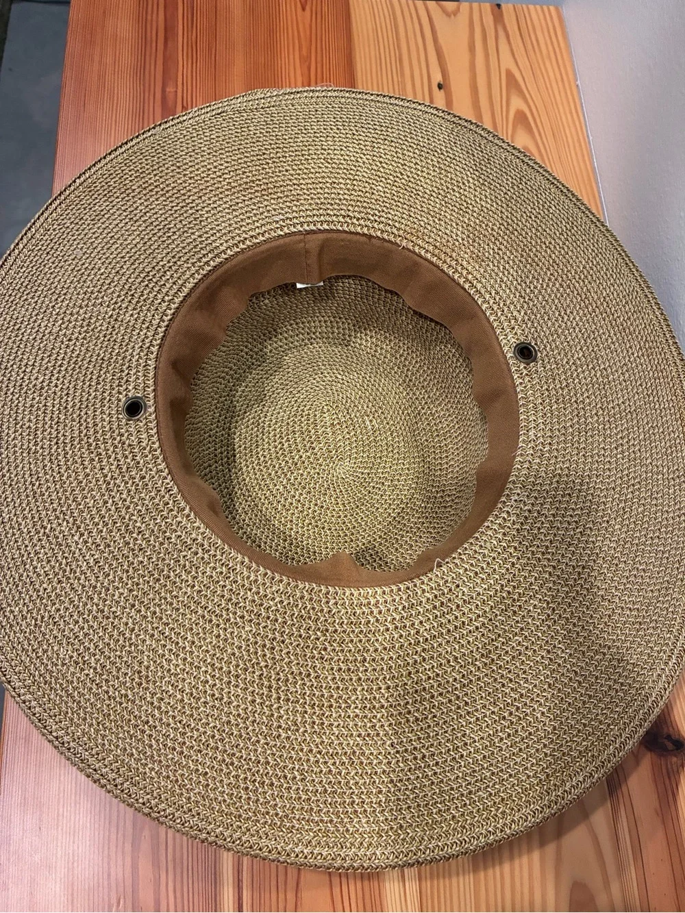 Men's Straw Tan Fedora Hat with Black Band Accent